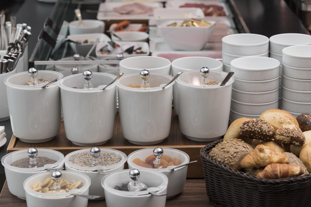 Ibis Styles Hotel Гелзенкирхен Ресторант снимка